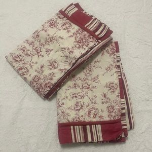 Pair of Pillow Cases  Flower Print Pillow case with Contrast Border Standard.